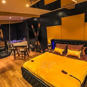 La Loveroom Bdsm Grassoise La Des Désirs Appartement
